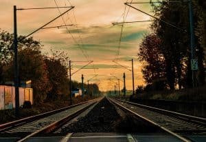 Disconferma - Comunicazione - Foto di Giulia Isacchi - tracks - da Pixabay-4608414_1280