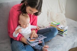 Maternità femminista - Partorire - Gravidanza - Photp Parenti Pacek-motherhood-4624889_640 - Pixabay